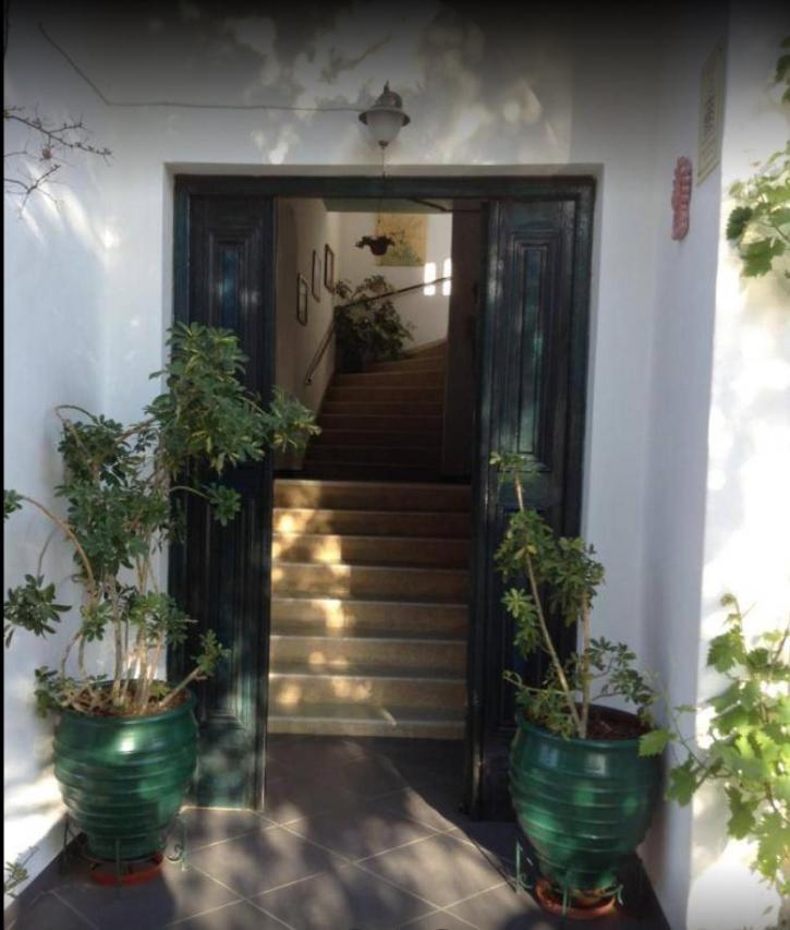 Marianna Studios Batsíon Exterior photo